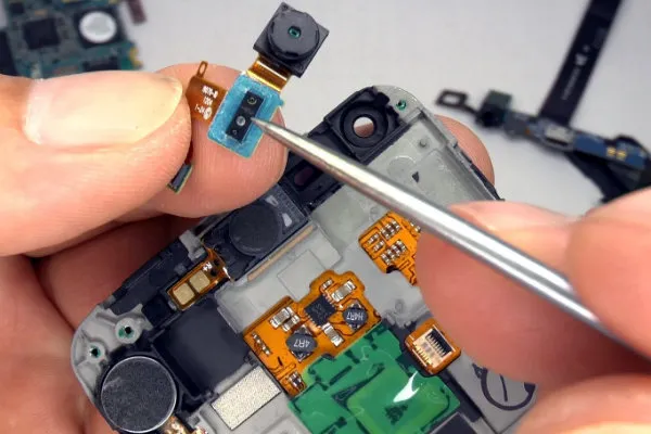 Cep Telefonu Tamir Kursu foto: Cep Telefonu Tamir Kursu