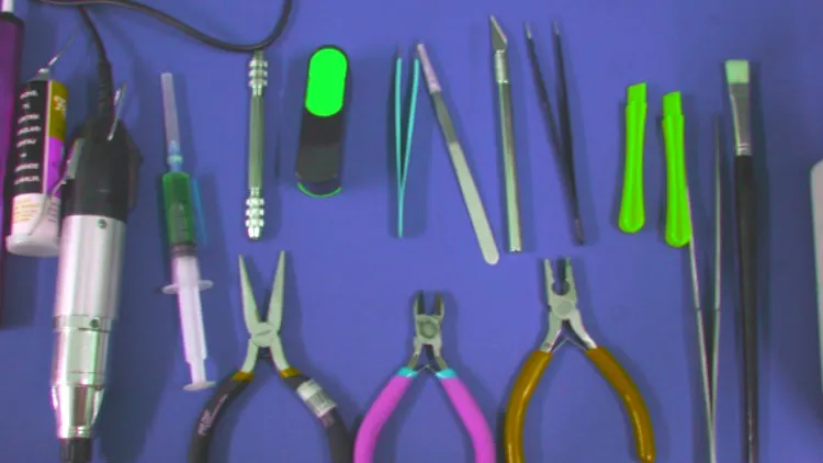 Cep Telefonu Tamir Aleti Teknik Malzemeler foto: Cep Telefonu Tamir Aleti Teknik Malzemeler